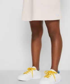 Lacoste CARNABY EXCLUSIVE - Baskets Basses - White/pink 13 Lacoste CARNABY EXCLUSIVE - Baskets Basses - White/pink -Lacoste Soldes Magasin aa49e27e49bb4bc990ae43eb106564d3