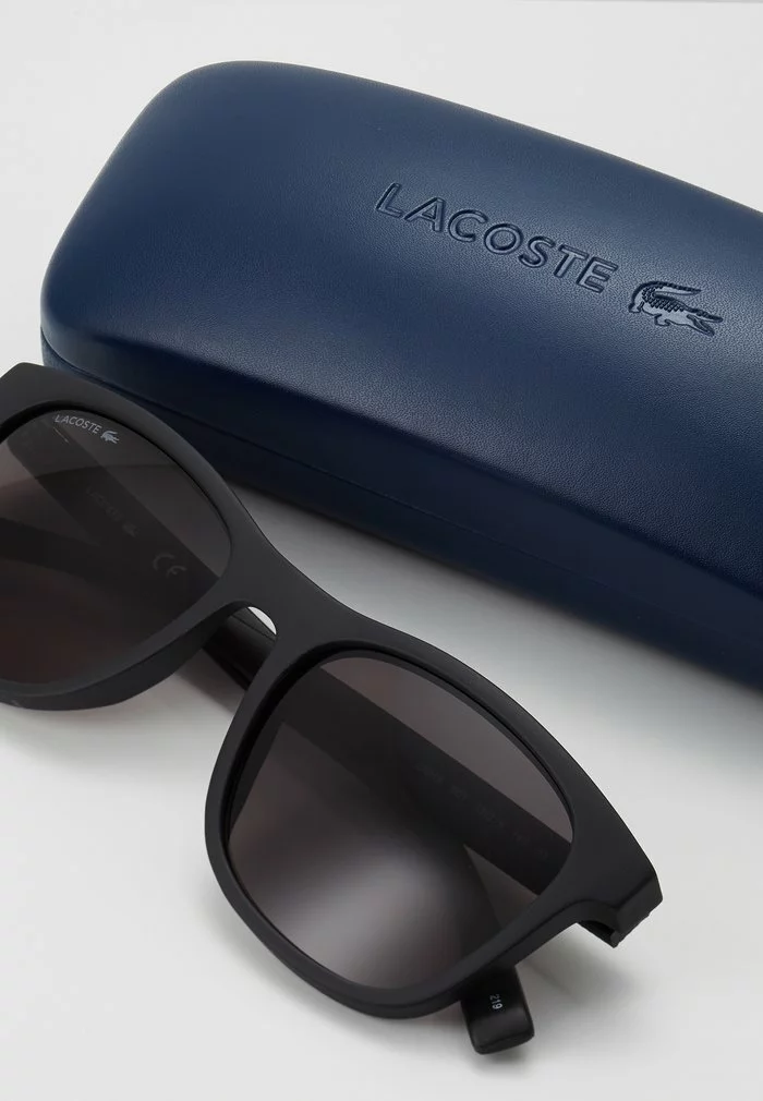 Lacoste Lunettes De Soleil - Matte Black 3 Lacoste Lunettes De Soleil - Matte Black – Image 3