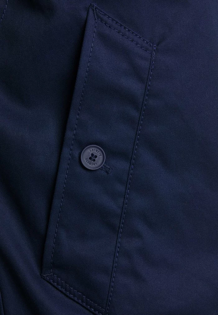 Lacoste Veste Mi-saison - Navy Blue 3 Lacoste Veste Mi-saison - Navy Blue – Image 3