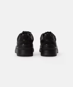 Lacoste URBANBREAKER - Baskets Basses - Blk/blk -Lacoste Soldes Magasin b72ce00c4d5140ccb1fb1a865b45f655