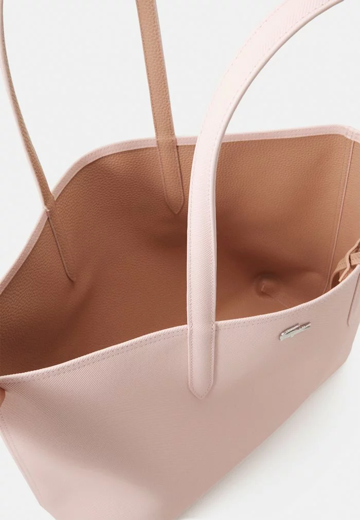 Lacoste Sac à Main - Chair Amande 3 Lacoste Sac à Main - Chair Amande – Image 3