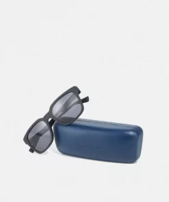 Lacoste Lunettes De Soleil - Matte Black -Lacoste Soldes Magasin bdf8268eae144327be2b1e92e860ed8f