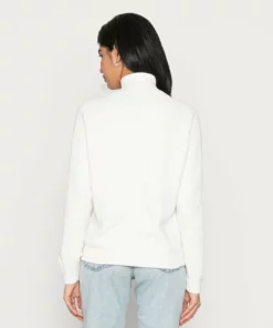 Lacoste Pullover - Flour/lapland 7 Lacoste Pullover - Flour/lapland -Lacoste Soldes Magasin c01efd42a8054953aae9f698f0839cfd