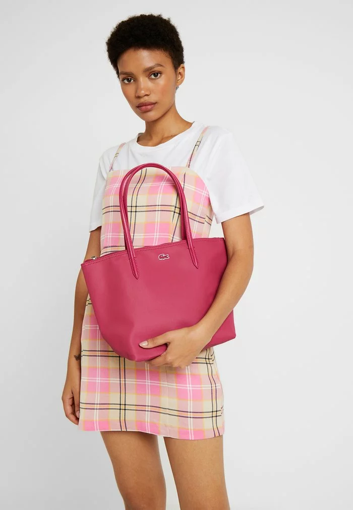 Lacoste Sac à Main - Sangria 2 Lacoste Sac à Main - Sangria – Image 2