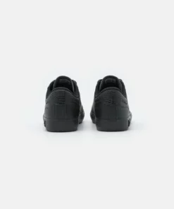Lacoste POWERCOURT - Baskets Basses - Black -Lacoste Soldes Magasin c92e5da283474e0f9b672e912682bb50