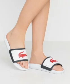 Lacoste CROCO SLIDE - Sandales De Bain - White/navy/red