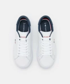 Lacoste POWERCOURT - Baskets Basses - White/navy/red -Lacoste Soldes Magasin d3f9eac3971f448a946a729f0ae6baf5