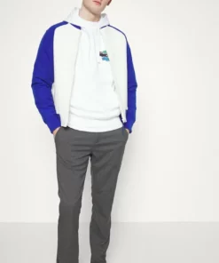 Lacoste Blouson Bomber - Dark Blue 10 Lacoste Blouson Bomber - Dark Blue -Lacoste Soldes Magasin d8995efbf50a4d90b985b092298ceebd