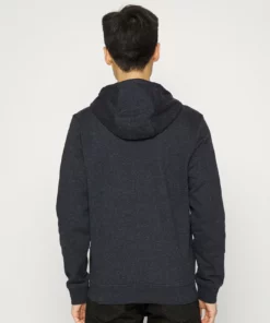 Lacoste PLUS - Sweat à Capuche Zippé - Lightning Chine/nave 7 Lacoste PLUS - Sweat à Capuche Zippé - Lightning Chine/nave -Lacoste Soldes Magasin e7f03454fcd3472b95be8c7071b63a85