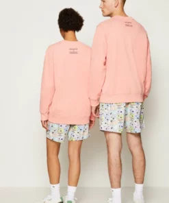 LACOSTE X PEANUTS - Sweatshirt - Rose -Lacoste Soldes Magasin e8605e54541049ab8c67ce889c8cabbc