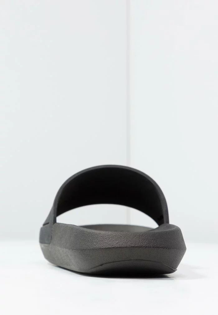 Lacoste CROCO SLIDE - Sandales De Bain - Black 6 Lacoste CROCO SLIDE - Sandales De Bain - Black – Image 6