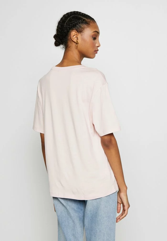 Lacoste T-shirt Basique - Light Pink 3 Lacoste T-shirt Basique - Light Pink – Image 3