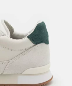 Lacoste PARTNER RETRO - Baskets Basses - White/ Dark Green 11 Lacoste PARTNER RETRO - Baskets Basses - White/ Dark Green -Lacoste Soldes Magasin faf4486555a444b4a22c65e636696c7c