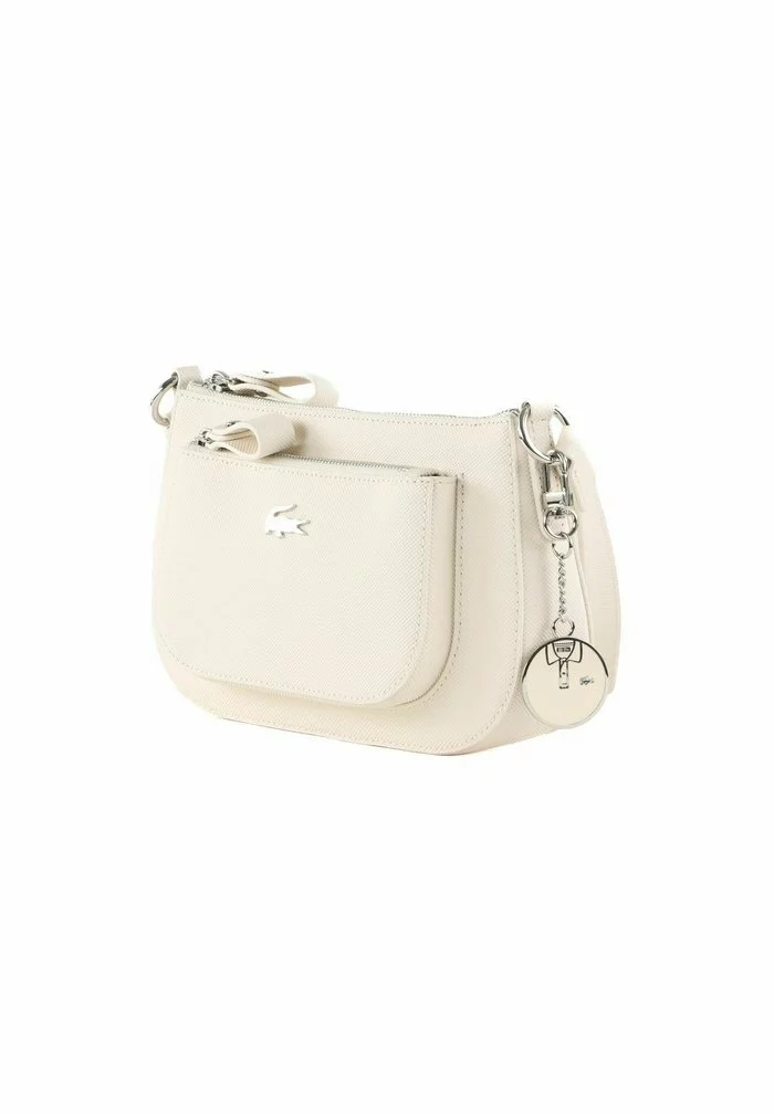 Lacoste DAILY CLASSIC - Sac Bandoulière - Laponie 3 Lacoste DAILY CLASSIC - Sac Bandoulière - Laponie – Image 3