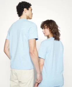 Lacoste EXCLUSIVE UNISEX GUEOE - T-shirt Imprimé - Light Blue -Lacoste Soldes Magasin fe1939eb5fff4274b5f45678da0a2a57